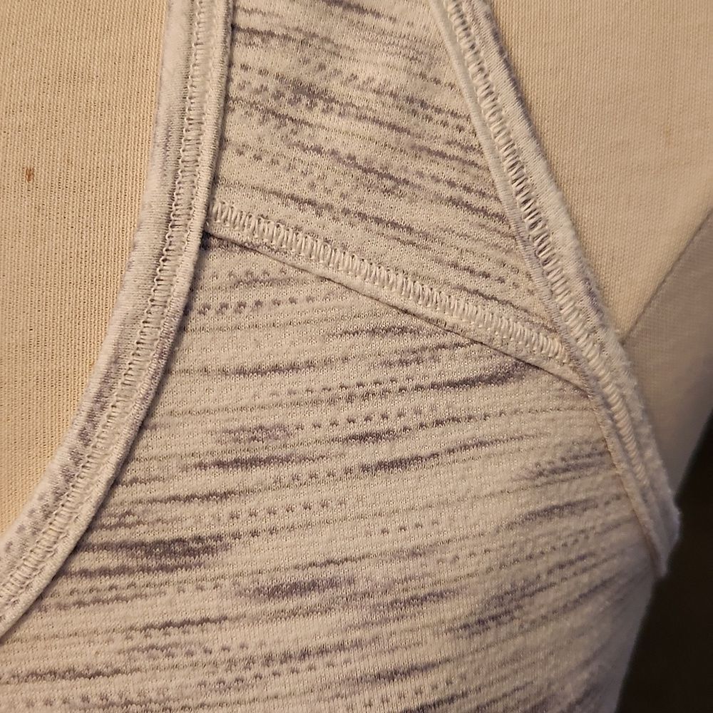 Lululemon Razorback Tank Top - Picture 4 of 11
